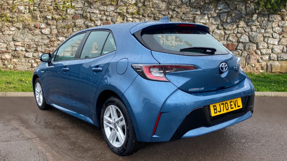 Toyota Corolla Hatchback 1.8 VVT-i Hybrid Icon Tech 5dr ...