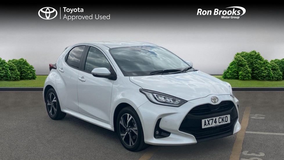 2024 TOYOTA YARIS RON BROOKS TOYOTA ILKESTON FD7 1.5 VVT H DESIGN E CVT EUR... photo