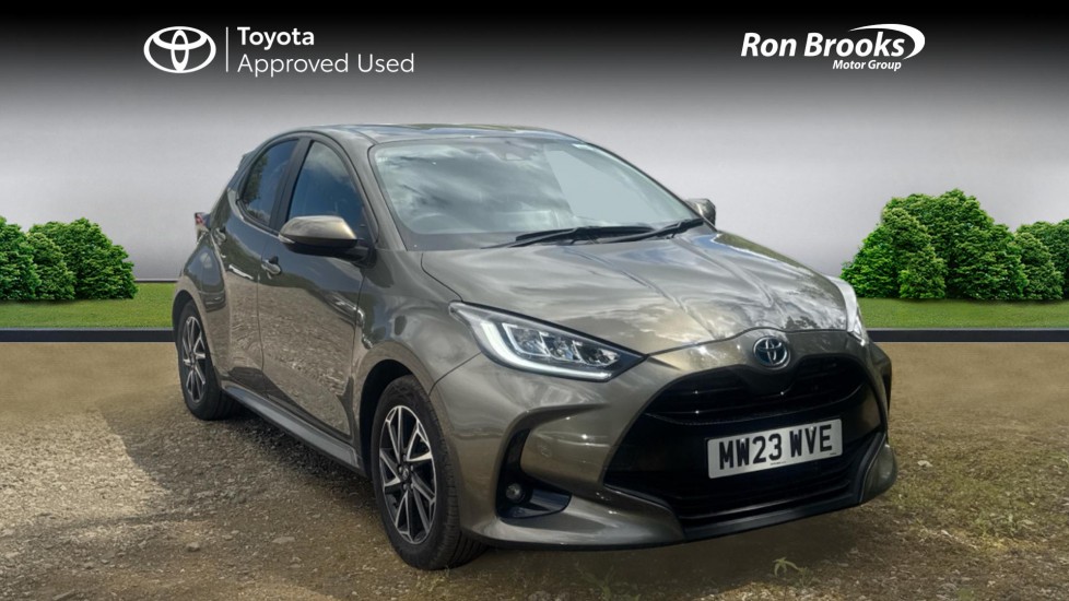 2023 TOYOTA YARIS FULL TOYOTA APPROVED PACKAGE 1.5 VVT H DESIGN E CVT EUR TOYOTA... photo