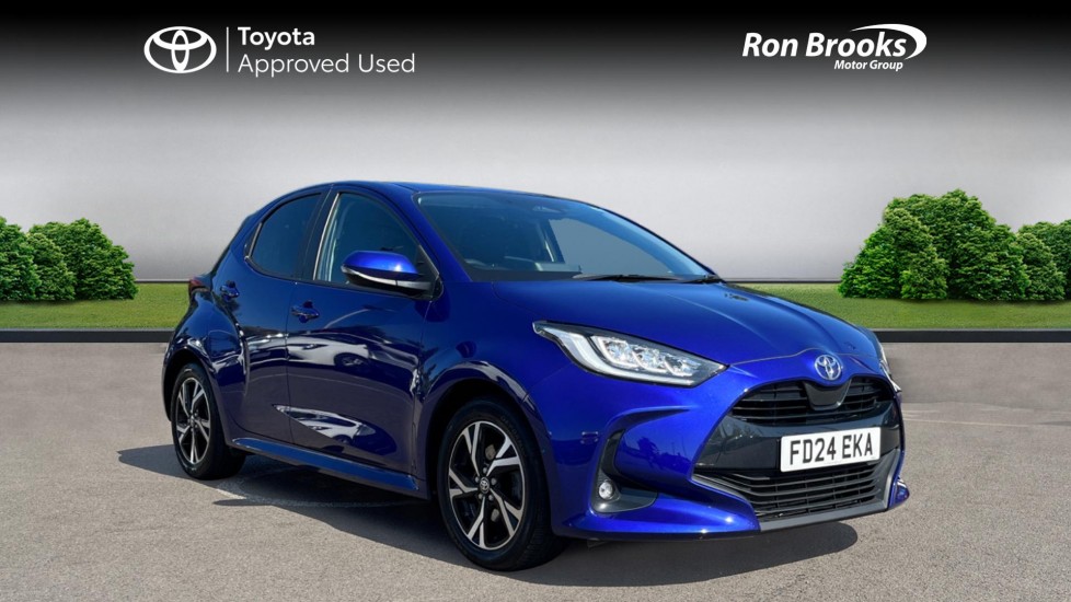 2024 TOYOTA YARIS 1 OWNER FSH TOYOTA APPROVED 1.5 VVT H DESIGN E CVT EUR... photo