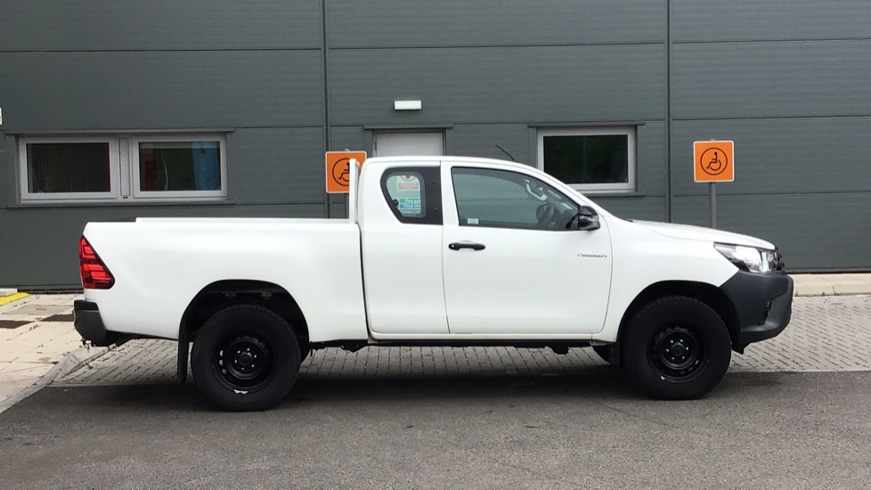 Toyota Hilux Diesel Active Extra Cab Pick Up 2.4 D-4D, Used vehicle, by ...