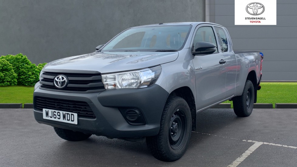 Toyota Hilux Diesel Active Extra Cab Pick Up 2.4 D-4D, Used vehicle, by ...