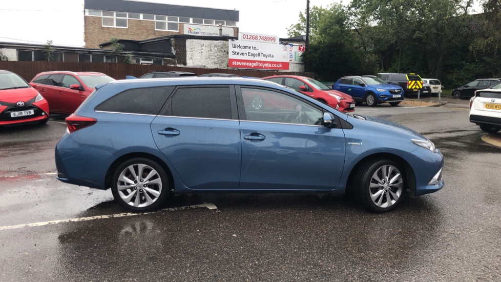 Toyota Auris Hybrid 1 8 Vvt I Hsd Excel Touring Sports Used Vehicle