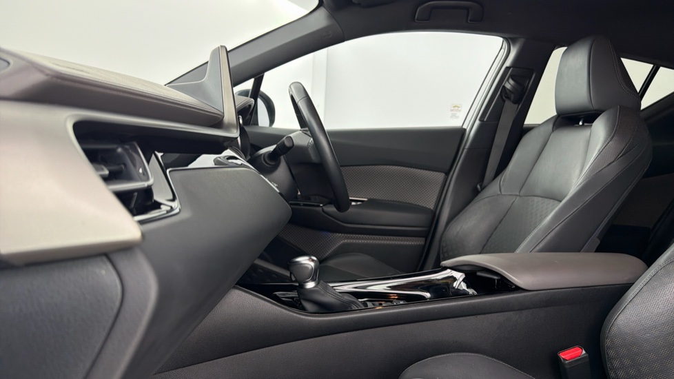Toyota C-HR 2.0 Hybrid Excel 5dr CVT Hybrid Hatchback - Image 5