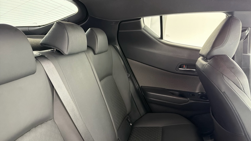 Toyota C-HR 2.0 Hybrid Excel 5dr CVT Hybrid Hatchback - Image 8