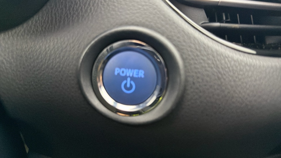 Toyota C-HR 2.0 Hybrid Excel 5dr CVT Hybrid Hatchback - Image 16
