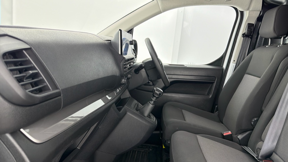 Toyota Proace L2 Diesel 2.0D 145 Icon Van - Image 5