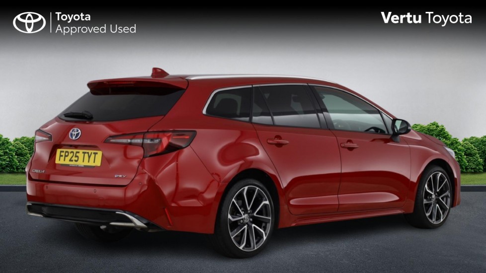 Toyota Corolla 2.0 Hybrid 178 Excel 5dr CVT Hybrid Estate - Image 2