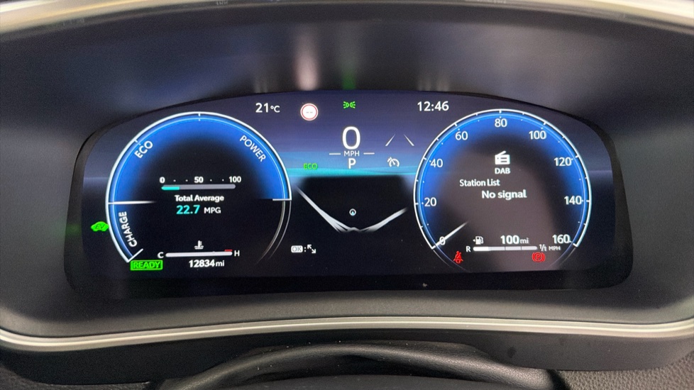 Toyota Corolla 2.0 Hybrid 178 Excel 5dr CVT Hybrid Estate - Image 11