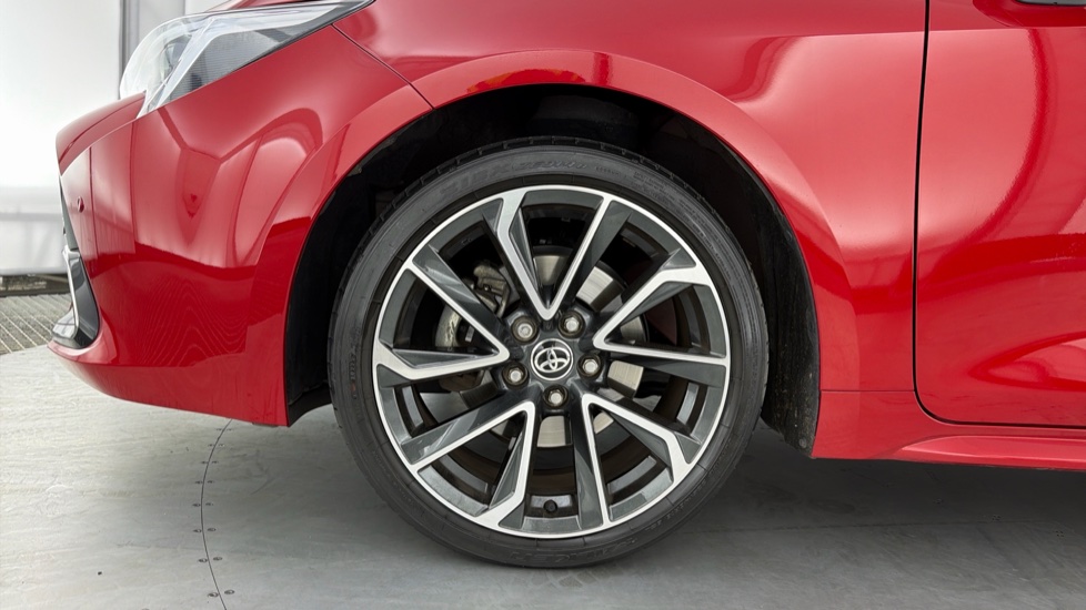 Toyota Corolla 2.0 Hybrid 178 Excel 5dr CVT Hybrid Estate - Image 25