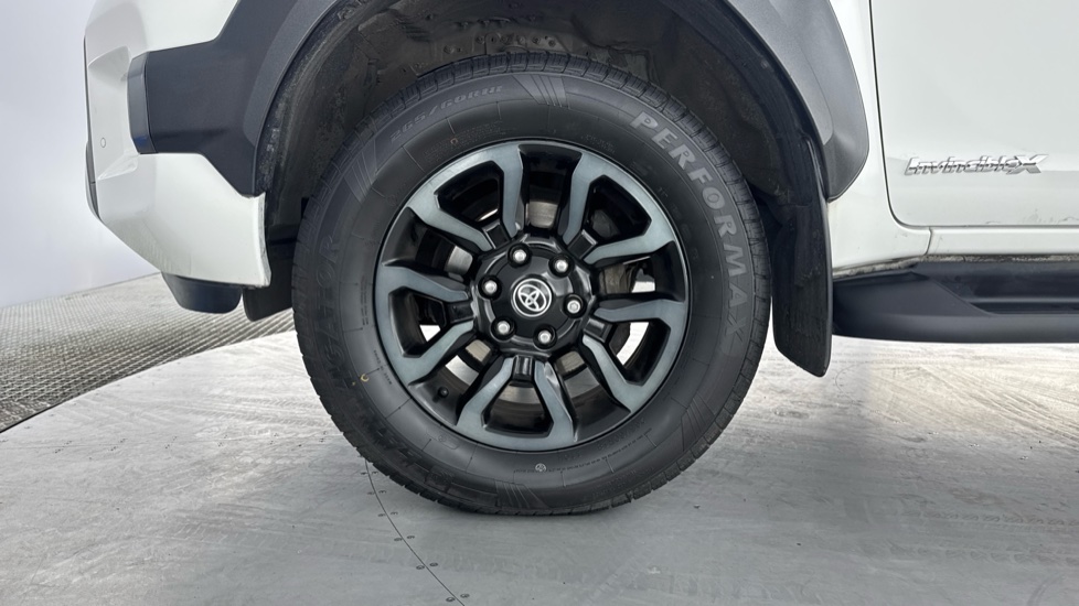 Toyota Hilux Diesel Invincible X D/Cab Pick Up 2.8 D-4D - Image 25
