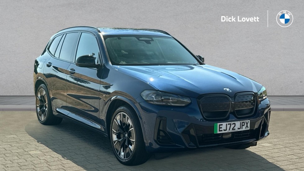 2022 BMW IX3