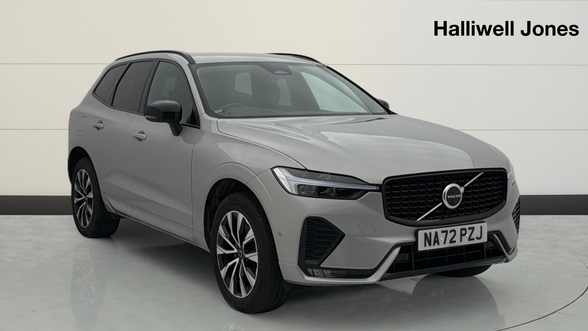 2023 VOLVO XC60