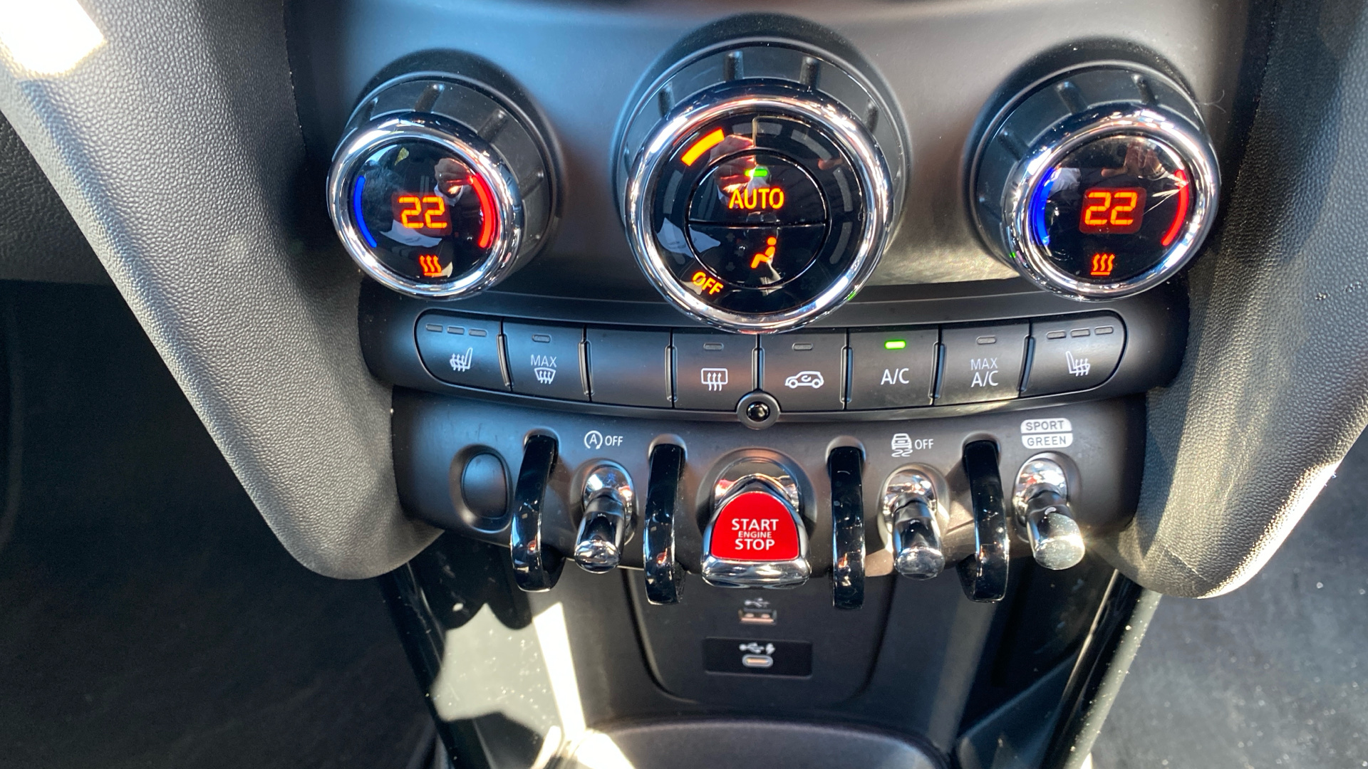 Used MINI 3-Door Hatch 2.0 Cooper S Sport Euro 6 (s/s) 3dr - Image 30