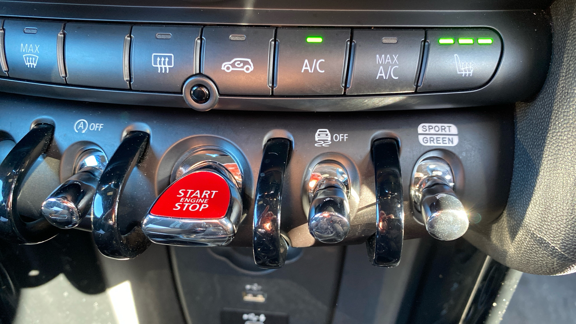 Used MINI 3-Door Hatch 2.0 Cooper S Sport Euro 6 (s/s) 3dr - Image 31