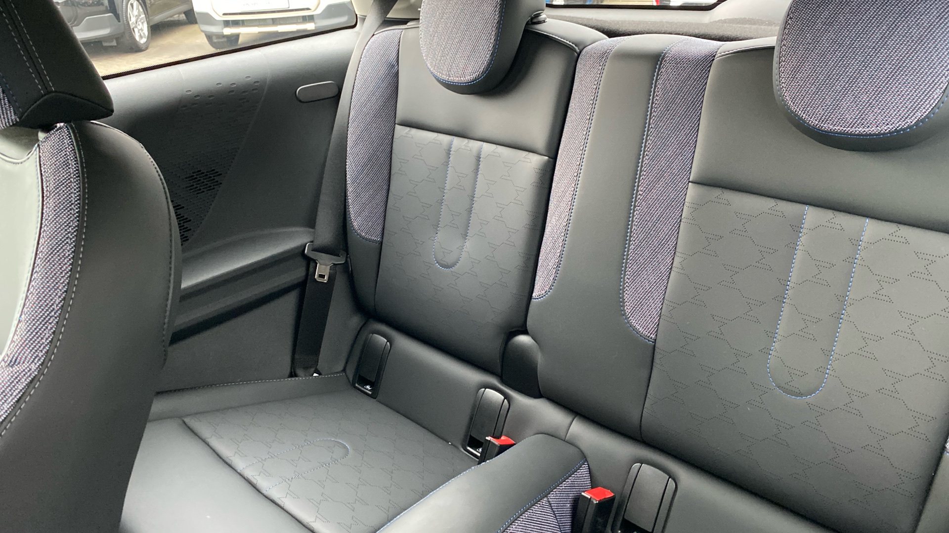 Used MINI 3-Door Hatch 2.0S Classic Steptronic Euro 6 (s/s) 3dr - Image 12