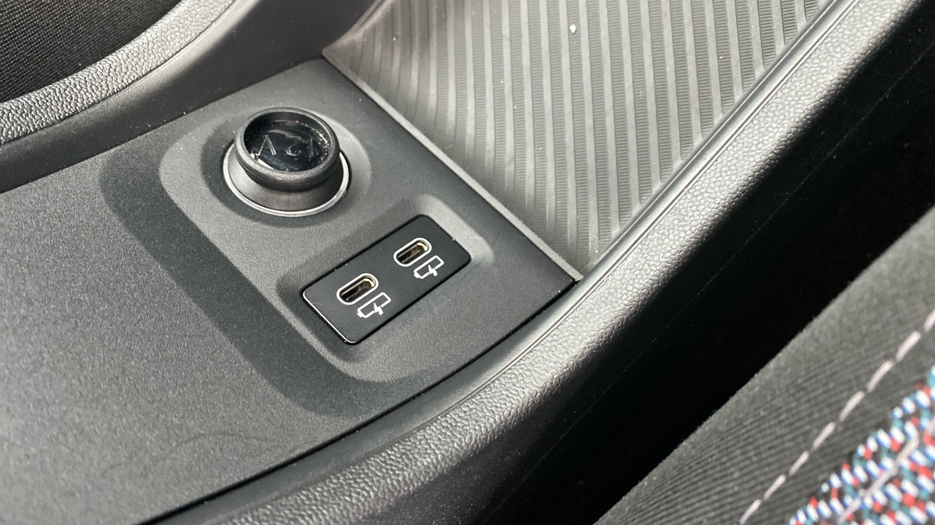 Used MINI 3-Door Hatch 2.0S Classic Steptronic Euro 6 (s/s) 3dr - Image 19