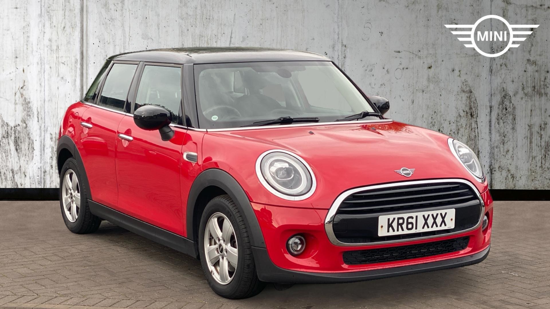Used MINI 5-Door Hatch 1.5 Cooper Classic Steptronic Euro 6 (s/s) 5dr - Image 1