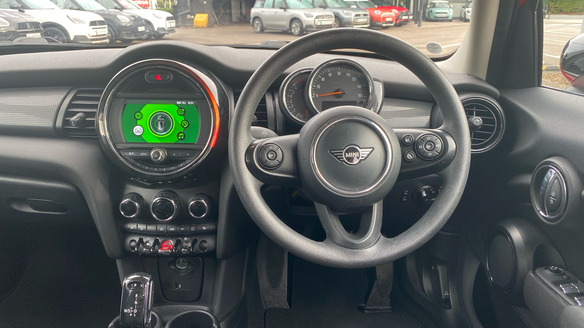 Used MINI 5-Door Hatch 1.5 Cooper Classic Steptronic Euro 6 (s/s) 5dr - Image 5