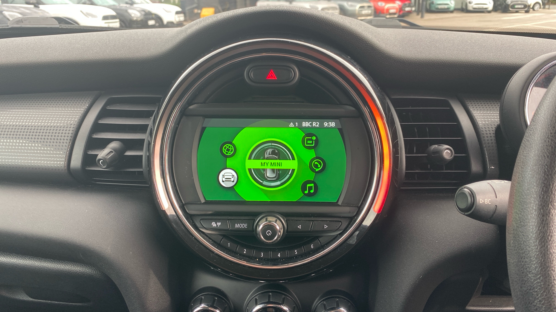 Used MINI 5-Door Hatch 1.5 Cooper Classic Steptronic Euro 6 (s/s) 5dr - Image 8