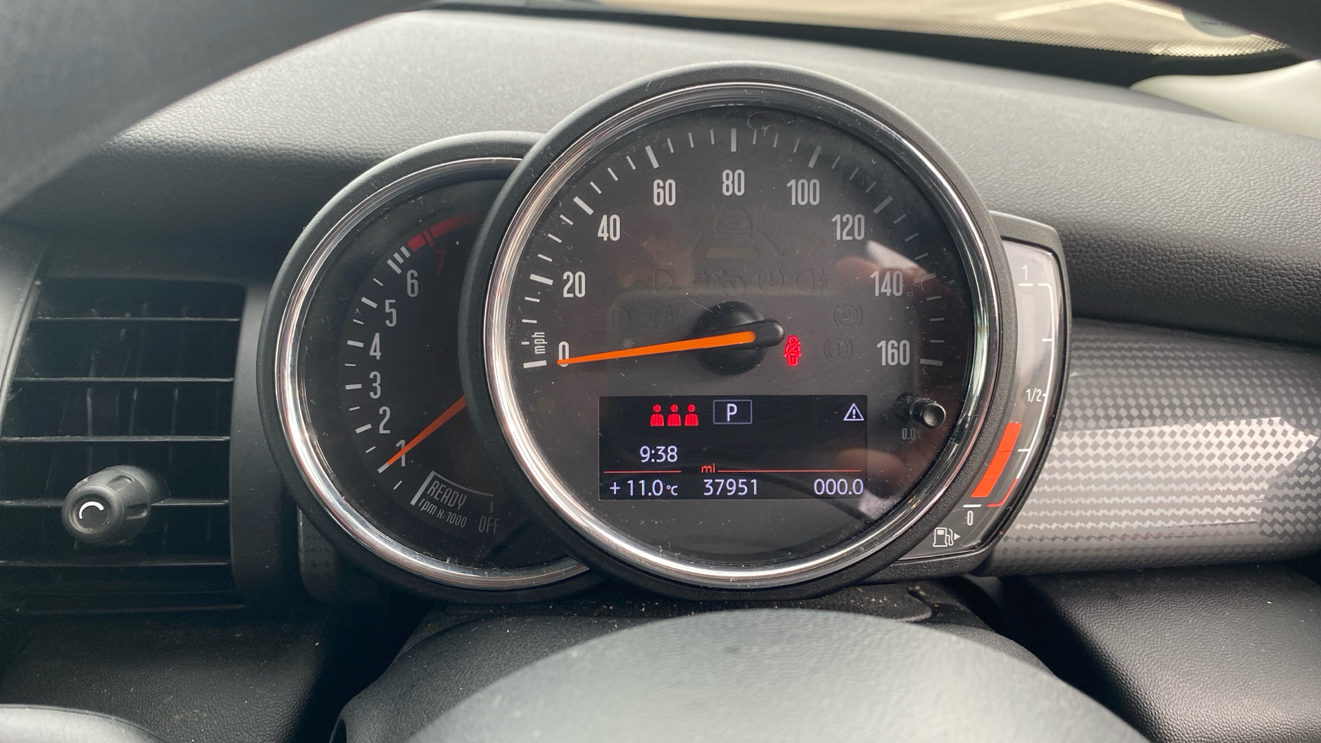 Used MINI 5-Door Hatch 1.5 Cooper Classic Steptronic Euro 6 (s/s) 5dr - Image 9