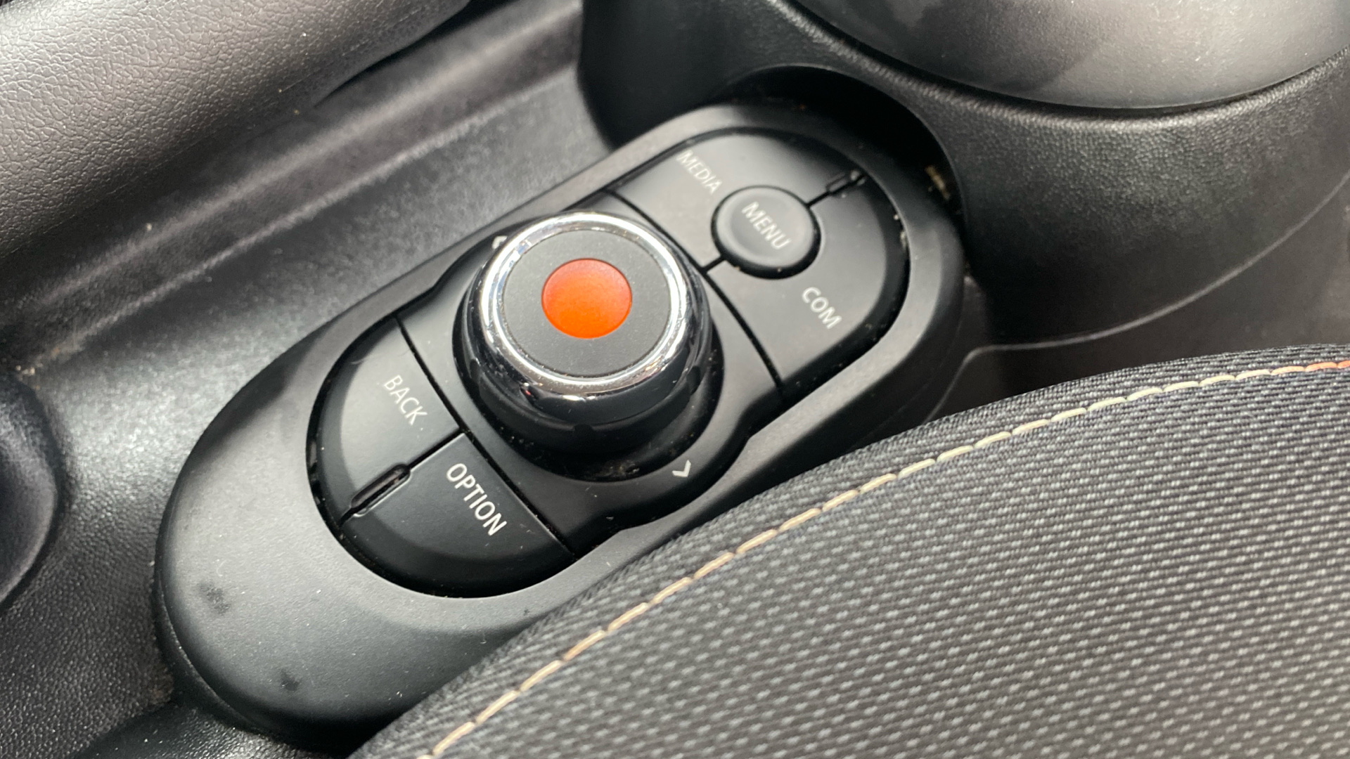 Used MINI 5-Door Hatch 1.5 Cooper Classic Steptronic Euro 6 (s/s) 5dr - Image 19