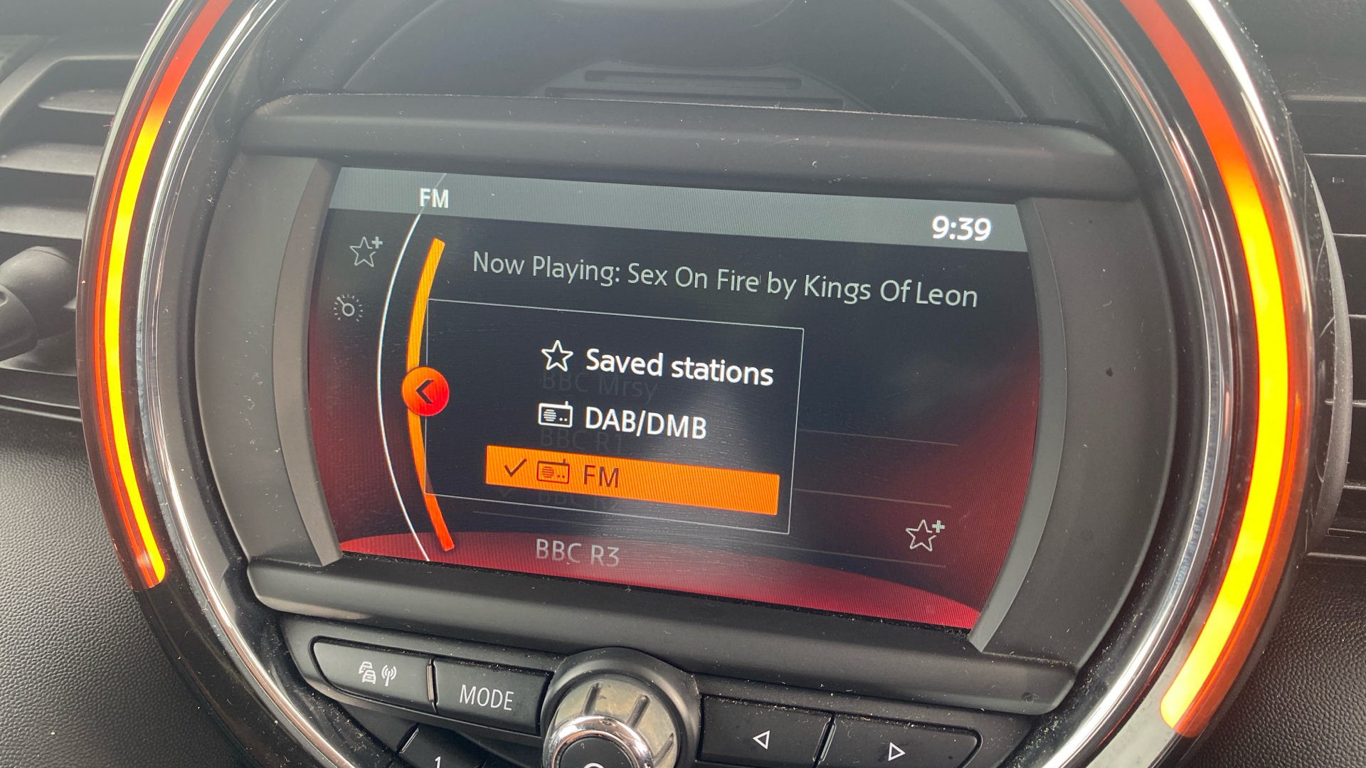 Used MINI 5-Door Hatch 1.5 Cooper Classic Steptronic Euro 6 (s/s) 5dr - Image 22