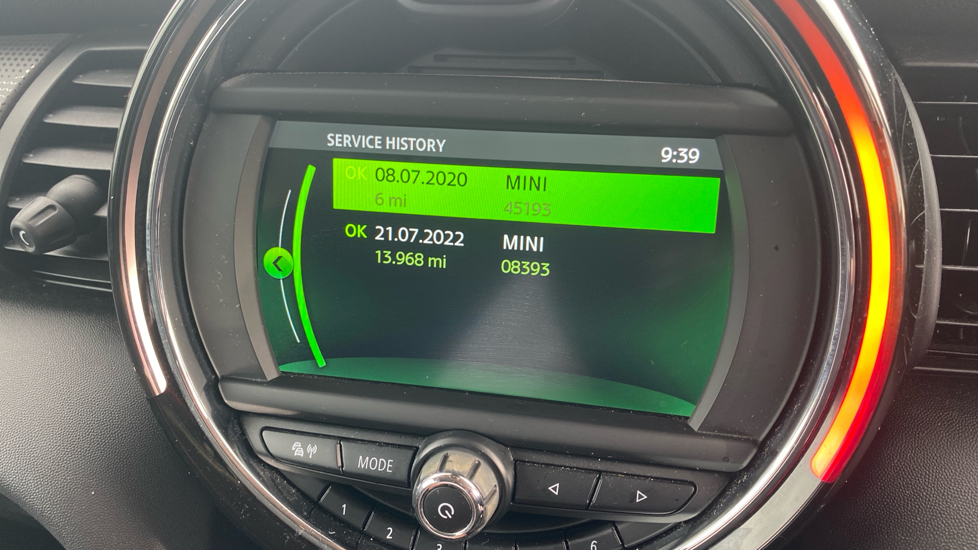 Used MINI 5-Door Hatch 1.5 Cooper Classic Steptronic Euro 6 (s/s) 5dr - Image 24