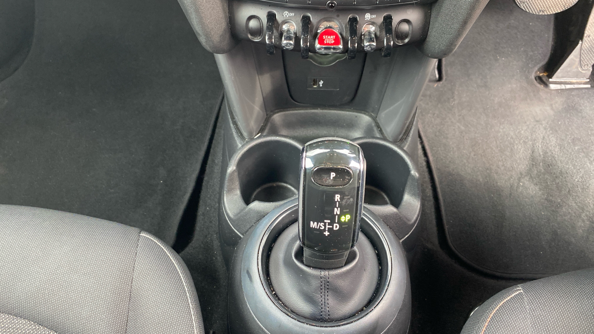 Used MINI 5-Door Hatch 1.5 Cooper Classic Steptronic Euro 6 (s/s) 5dr - Image 31