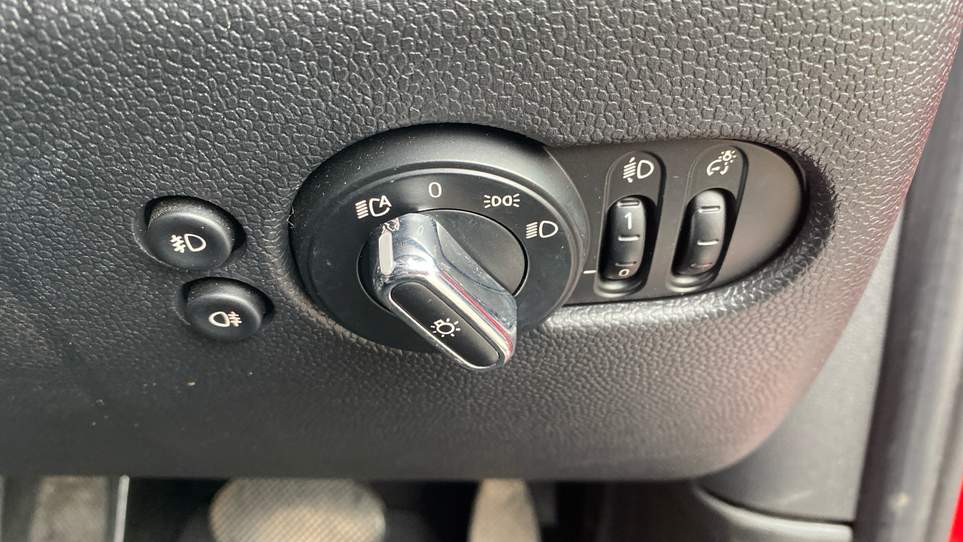 Used MINI 5-Door Hatch 1.5 Cooper Classic Steptronic Euro 6 (s/s) 5dr - Image 32