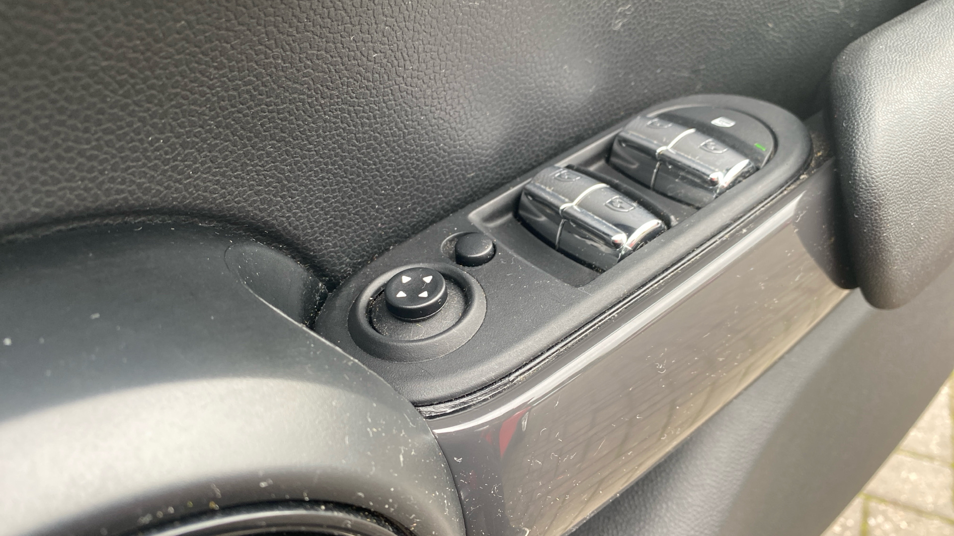 Used MINI 5-Door Hatch 1.5 Cooper Classic Steptronic Euro 6 (s/s) 5dr - Image 33