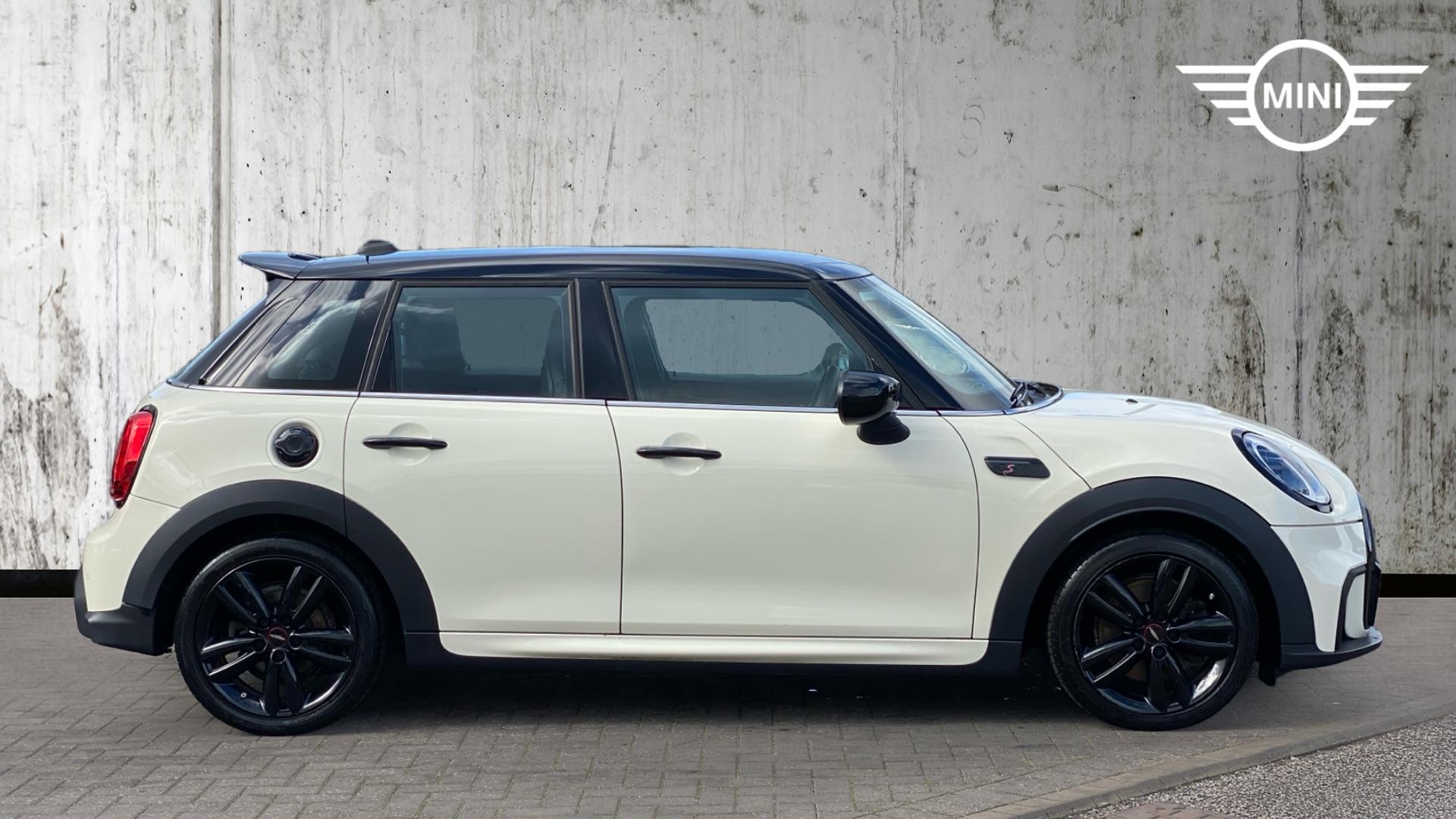 Used MINI 5-Door Hatch 2.0 Cooper S Sport Euro 6 (s/s) 5dr - Image 3