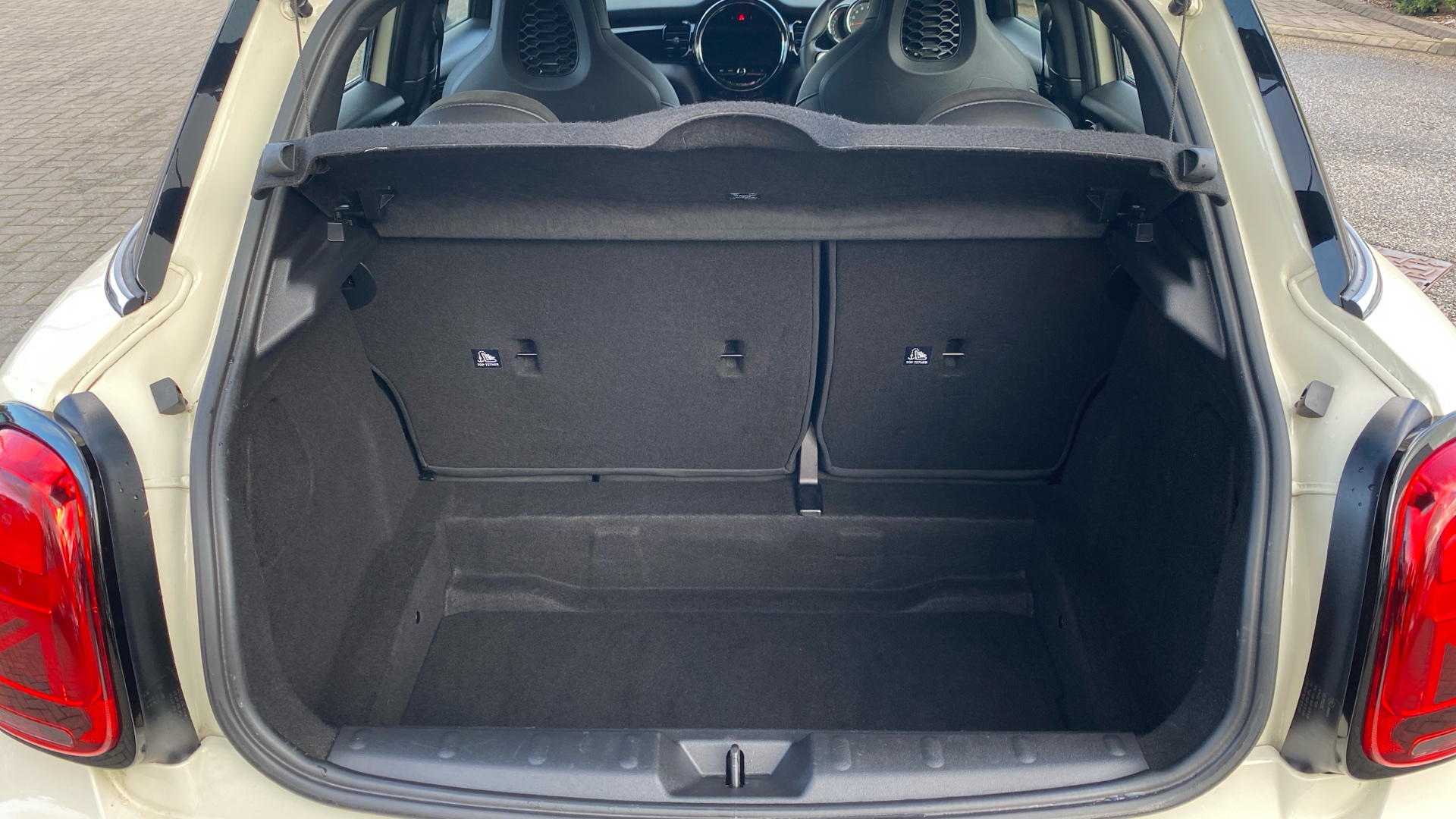 Used MINI 5-Door Hatch 2.0 Cooper S Sport Euro 6 (s/s) 5dr - Image 13