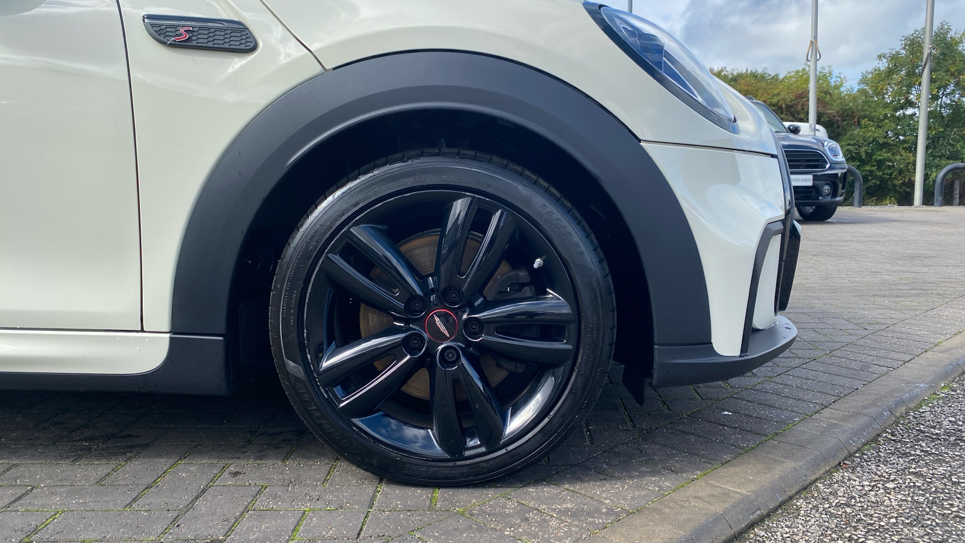 Used MINI 5-Door Hatch 2.0 Cooper S Sport Euro 6 (s/s) 5dr - Image 14