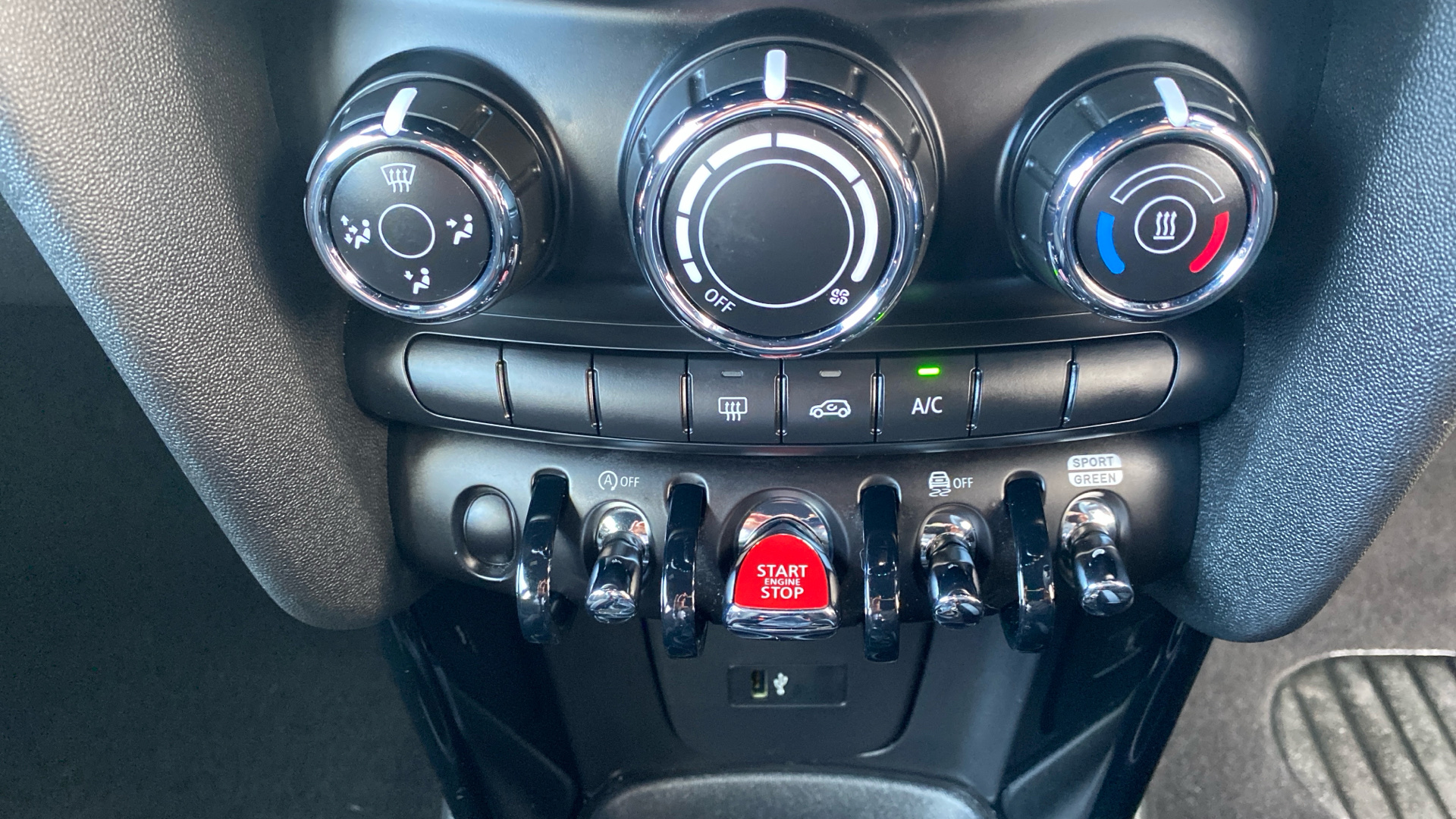 Used MINI 5-Door Hatch 2.0 Cooper S Sport Euro 6 (s/s) 5dr - Image 29