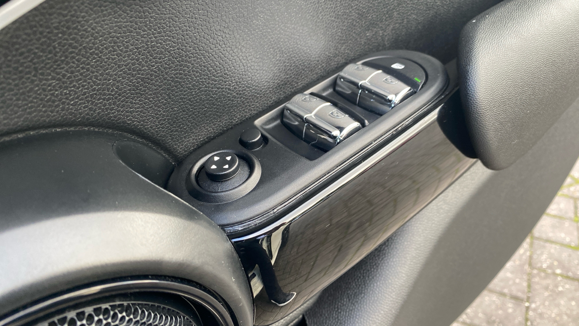 Used MINI 5-Door Hatch 2.0 Cooper S Sport Euro 6 (s/s) 5dr - Image 33