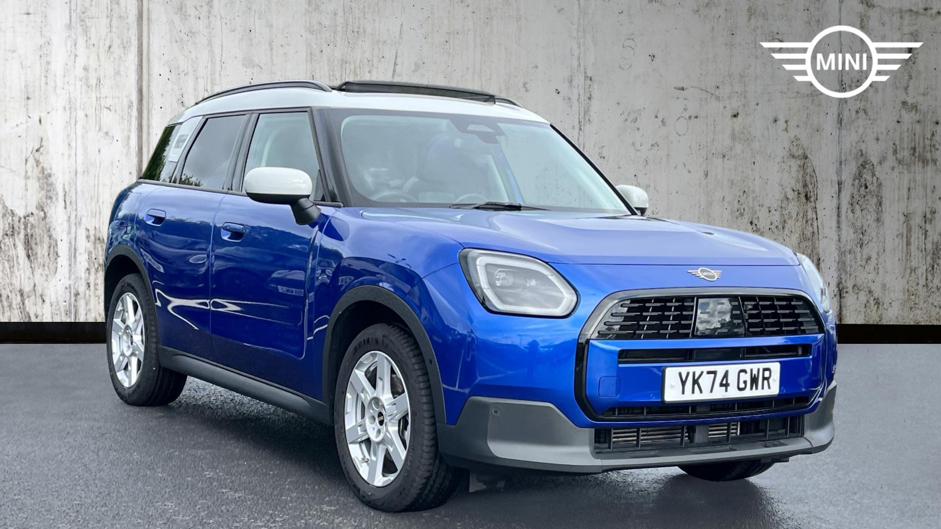 Used MINI Countryman 1.5C MHEV Classic Auto Euro 6 (s/s) 5dr - Image 1