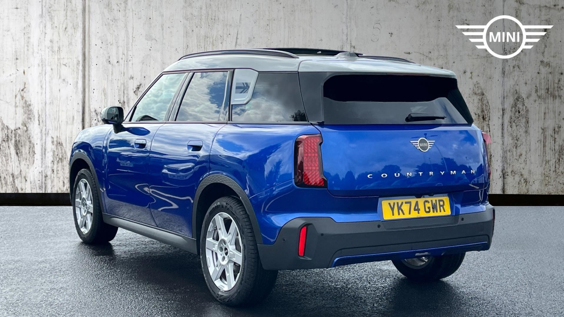 Used MINI Countryman 1.5C MHEV Classic Auto Euro 6 (s/s) 5dr - Image 3