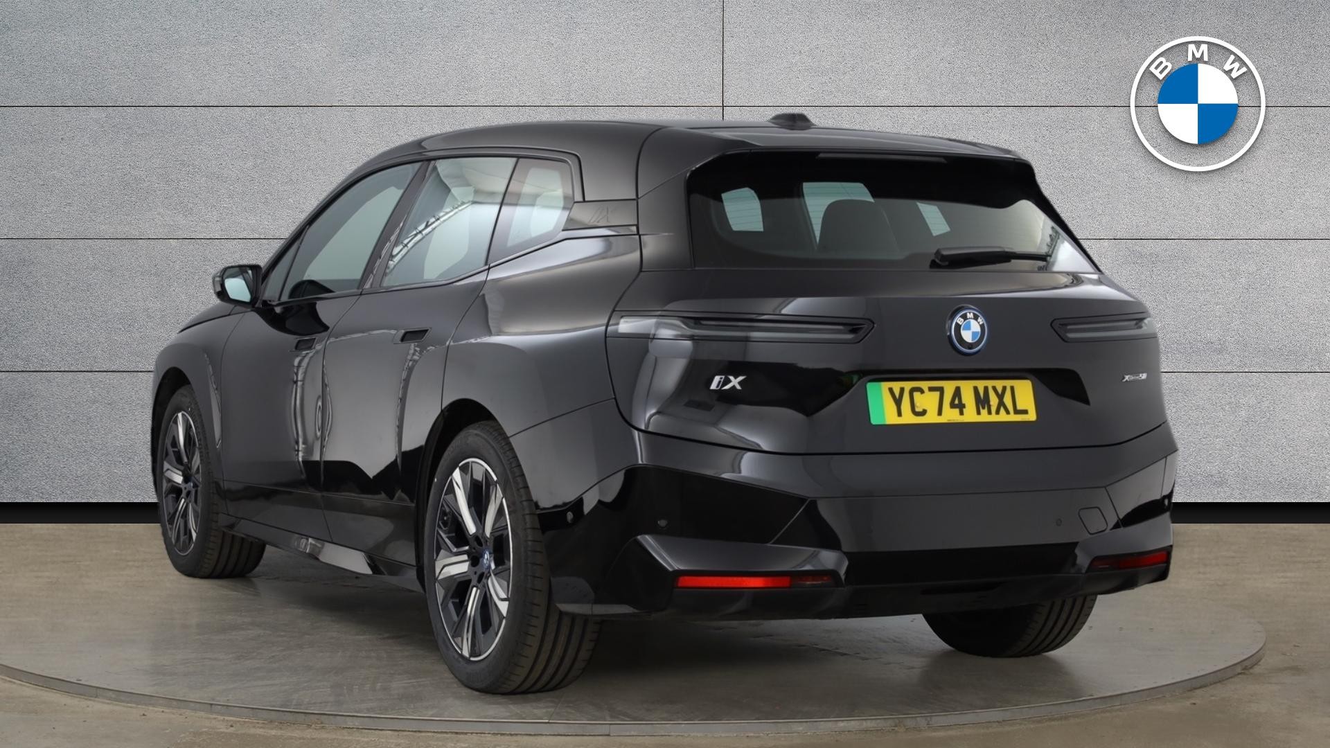 Used BMW iX 50 111.5kWh M Sport Auto xDrive 5dr (11kW Charger) - Image 2