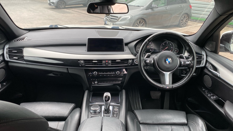 BMW X6 xDrive30d M Sport 5dr Step Auto Diesel Estate - Image 4