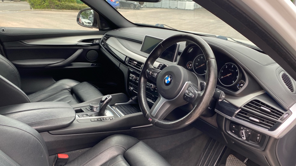 BMW X6 xDrive30d M Sport 5dr Step Auto Diesel Estate - Image 6
