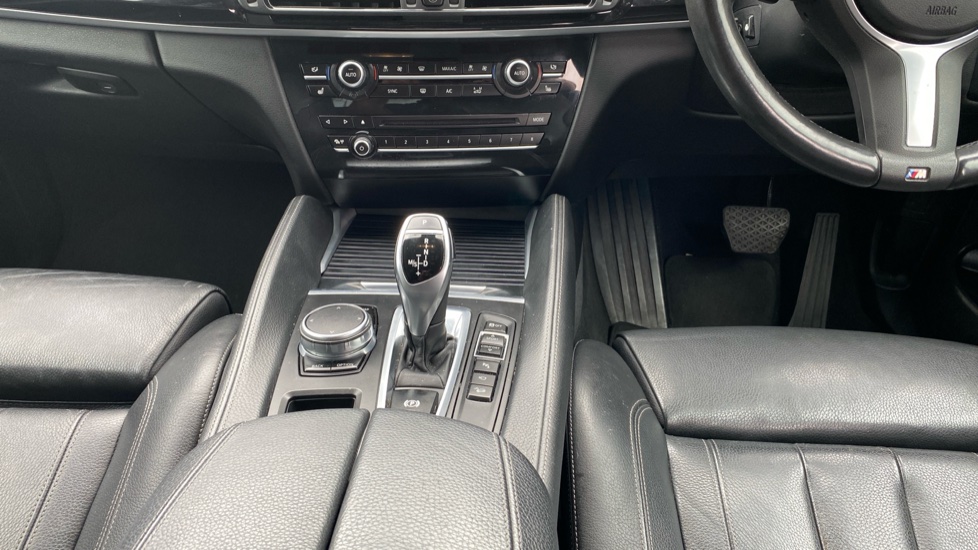 BMW X6 xDrive30d M Sport 5dr Step Auto Diesel Estate - Image 10