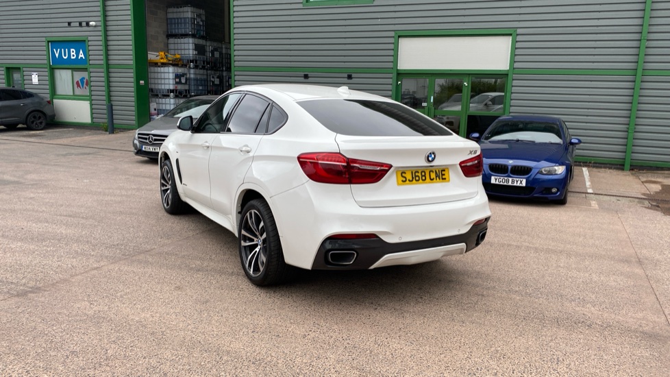 BMW X6 xDrive30d M Sport 5dr Step Auto Diesel Estate - Image 27
