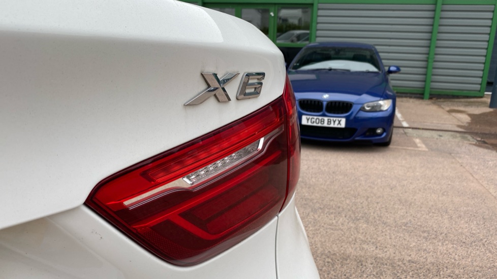 BMW X6 xDrive30d M Sport 5dr Step Auto Diesel Estate - Image 28