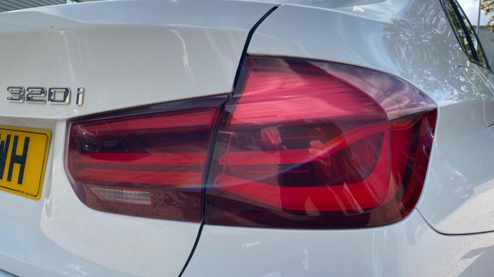 BMW 3 Series 320i M Sport Shadow Edition 4dr Step Auto Petrol Saloon - Image 22