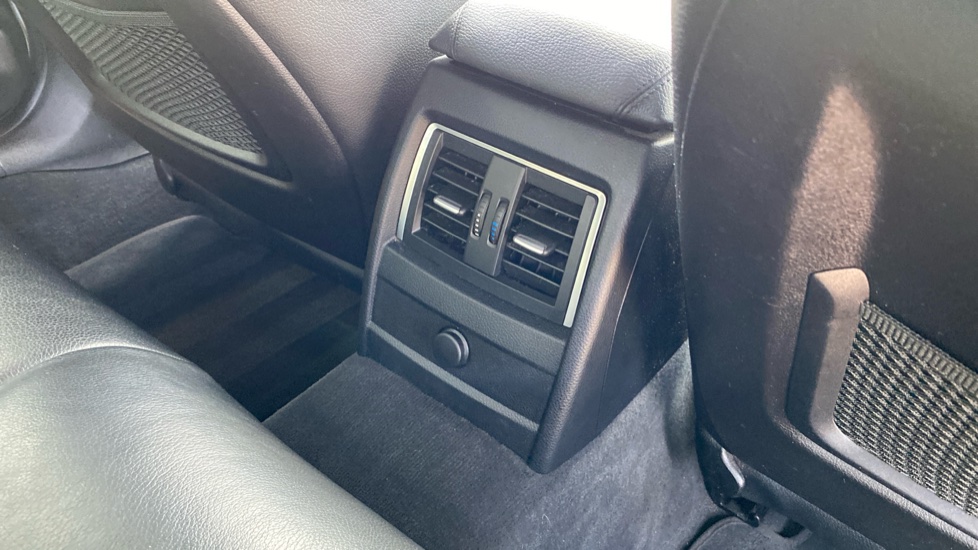 BMW 3 Series 320i M Sport Shadow Edition 4dr Step Auto Petrol Saloon - Image 39