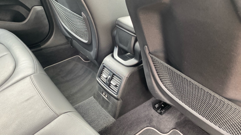 BMW X2 xDrive 20i Sport 5dr Step Auto Petrol Hatchback - Image 37