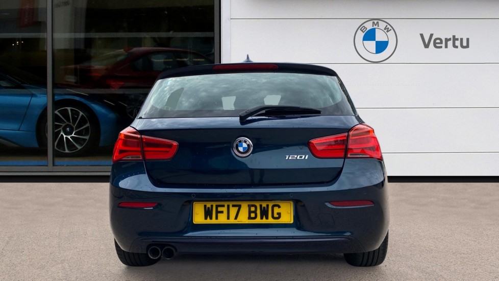 BMW 1 Series 118i [1.5] SE 5dr [Nav/Servotronic] Step Auto Petrol Hatchback - Image 16