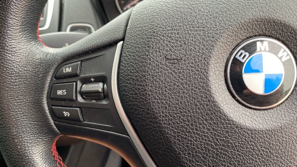 BMW 1 Series 118i [1.5] SE 5dr [Nav/Servotronic] Step Auto Petrol Hatchback - Image 18