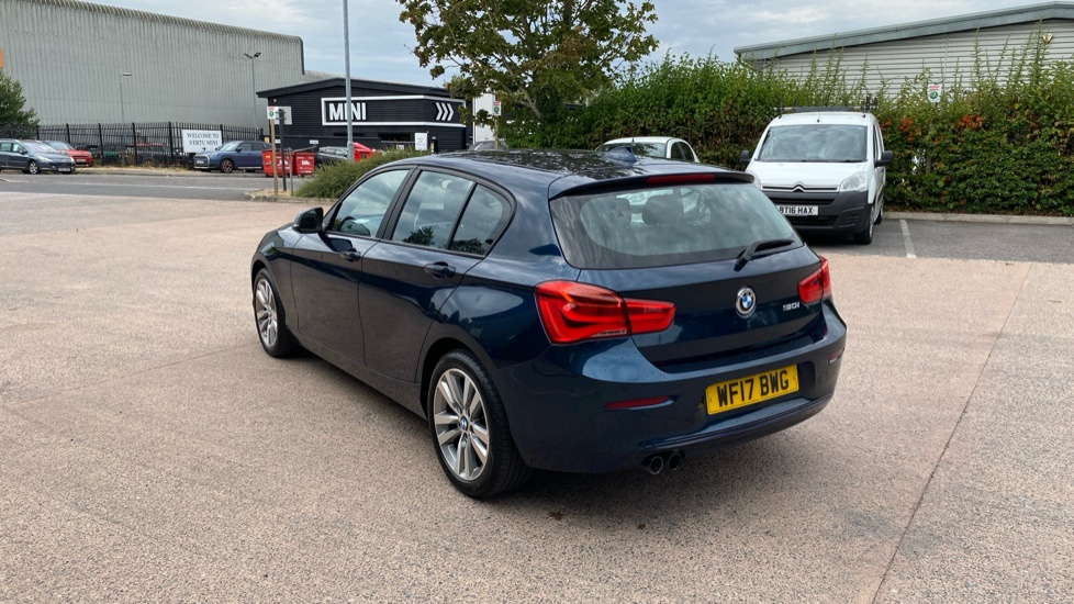 BMW 1 Series 118i [1.5] SE 5dr [Nav/Servotronic] Step Auto Petrol Hatchback - Image 27